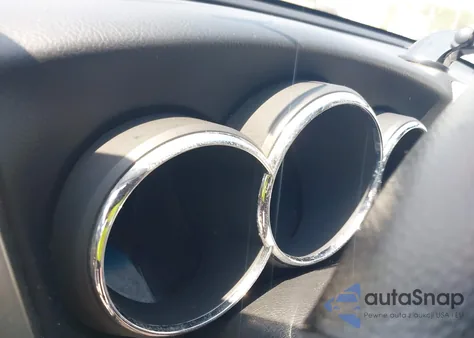 2005 Toyota Matrix Xr z USA, uszkodzony, nr VIN 2T1KR32E15C431825